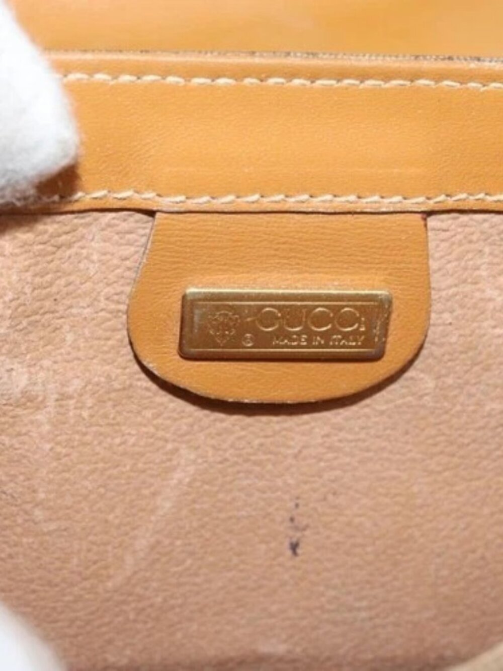 GUCCI Micro GG Supreme Shoulder Bag PVC Beige Gold Auth BA13145 - Picture 9 of 16